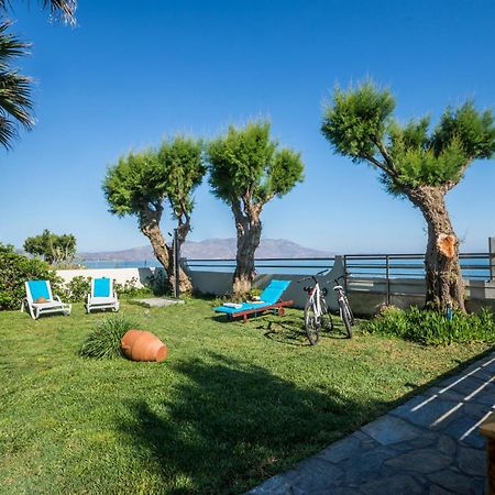 Big Blue Exclusive Beachfront Villa Kissamos Bagian luar foto