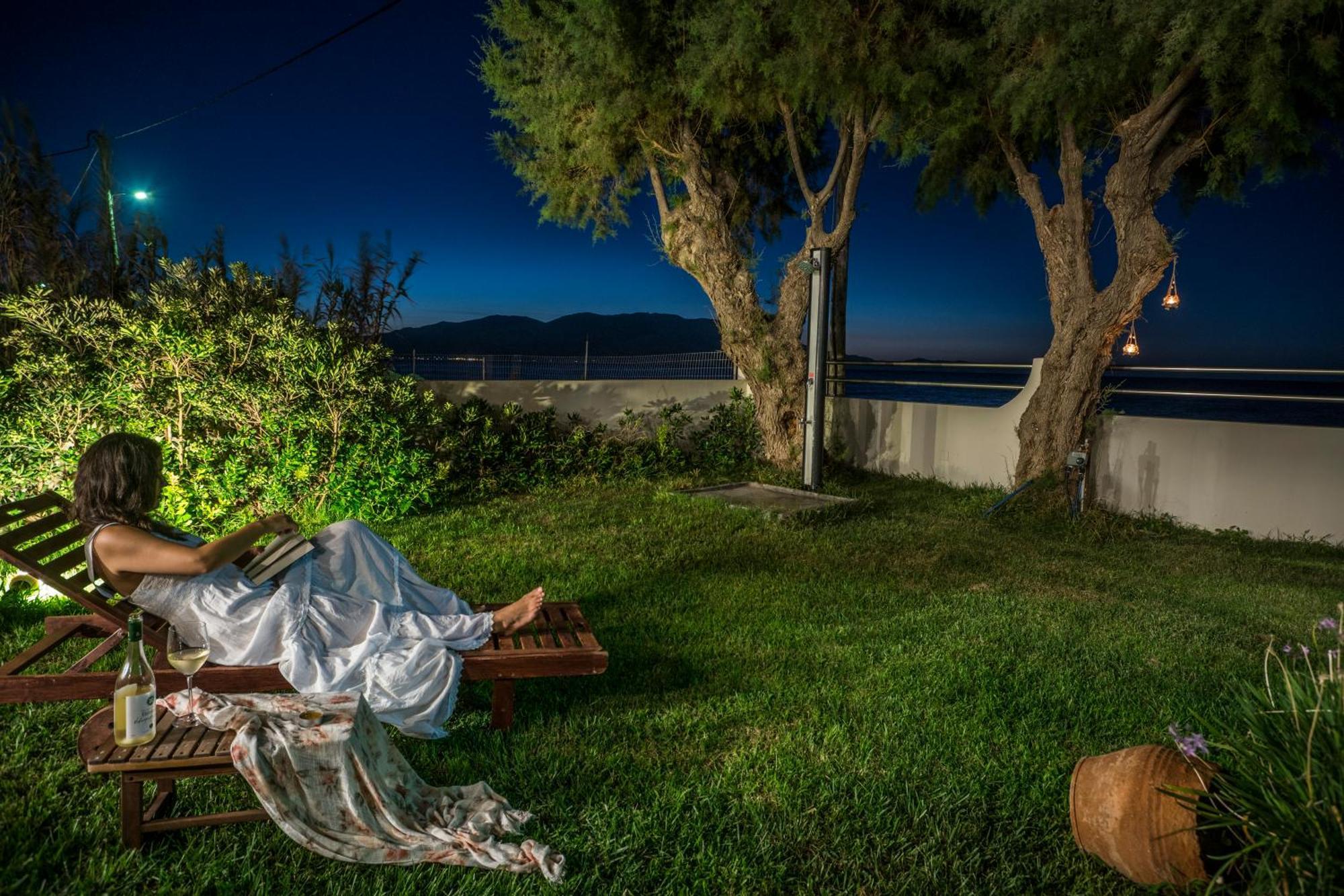 Big Blue Exclusive Beachfront Villa Kissamos Bagian luar foto