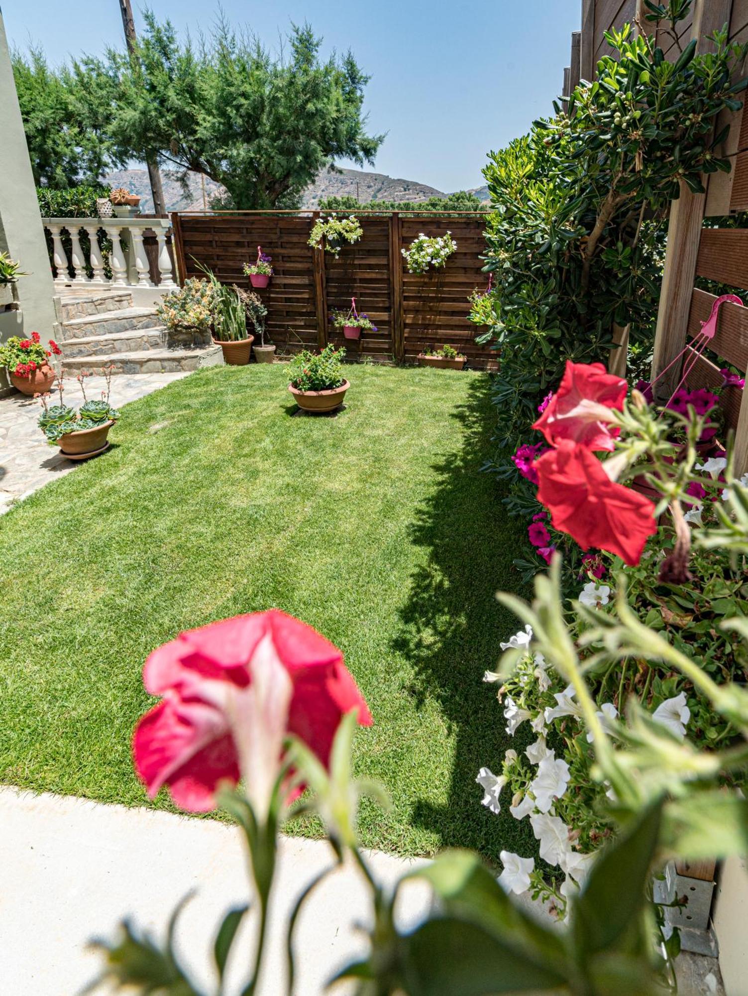 Big Blue Exclusive Beachfront Villa Kissamos Bagian luar foto