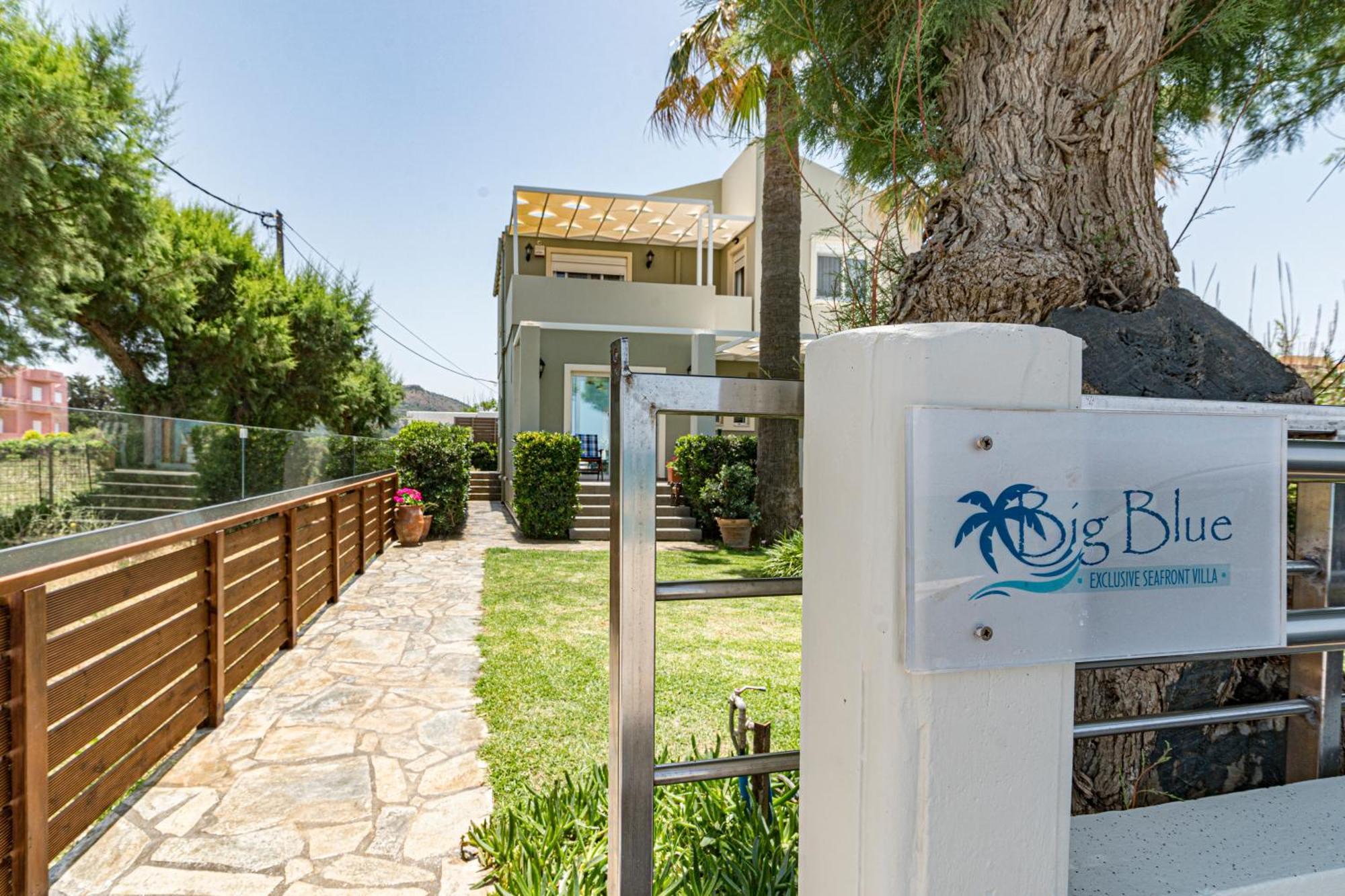 Big Blue Exclusive Beachfront Villa Kissamos Bagian luar foto