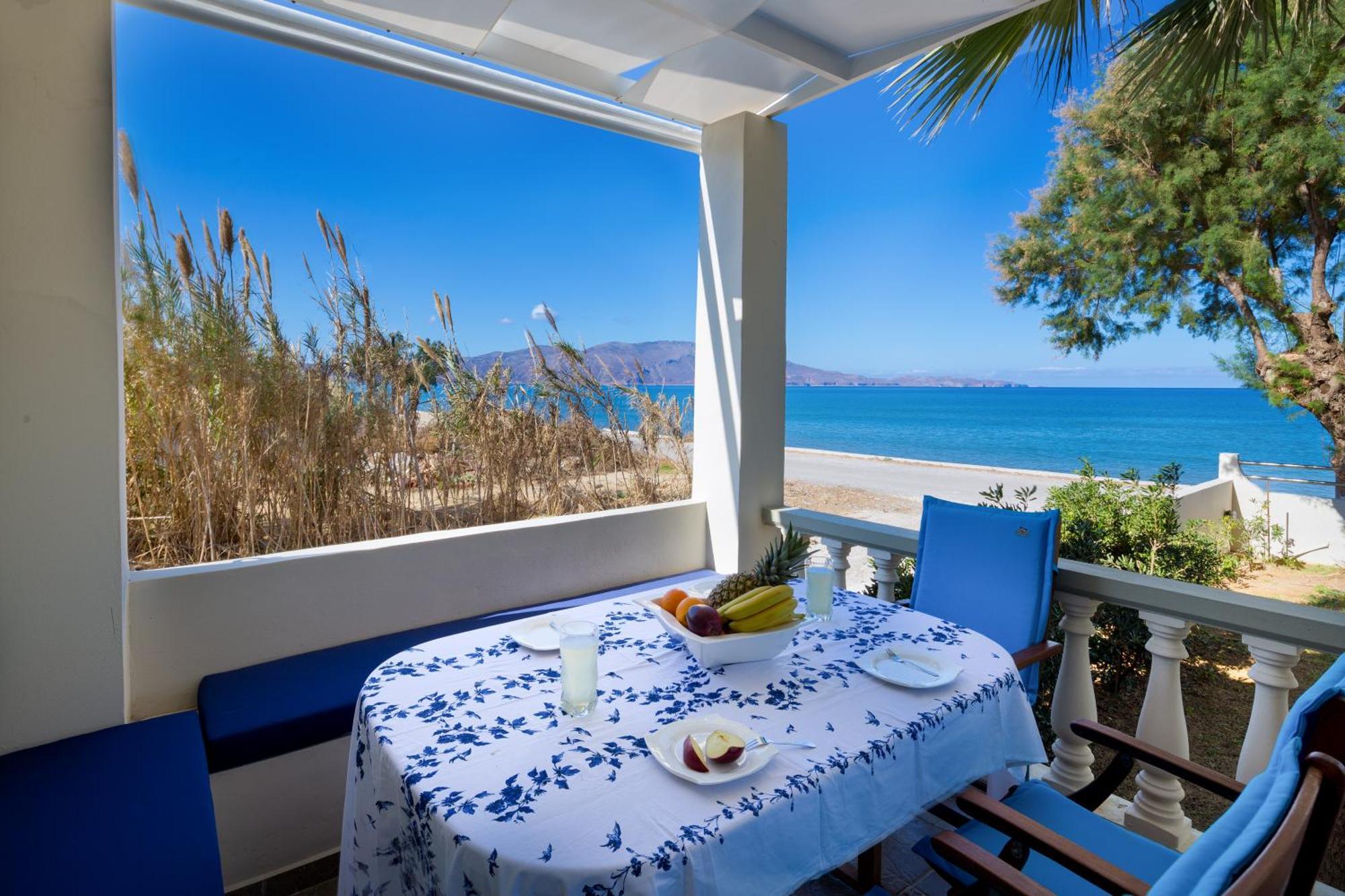 Big Blue Exclusive Beachfront Villa Kissamos Bagian luar foto