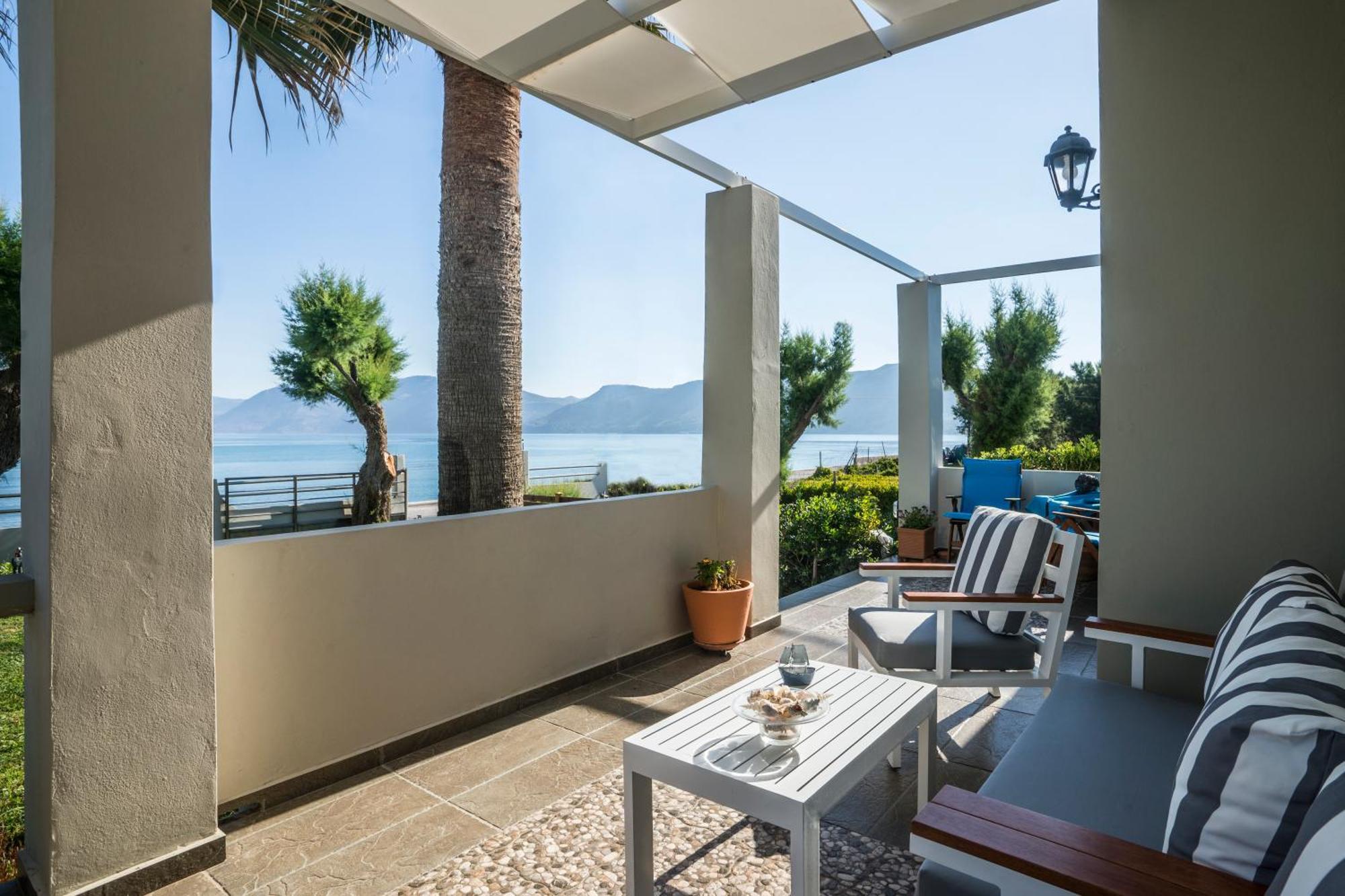 Big Blue Exclusive Beachfront Villa Kissamos Bagian luar foto